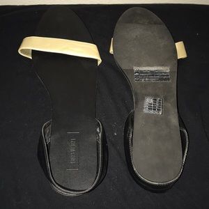 Forever 21 Black/Gold Sandals